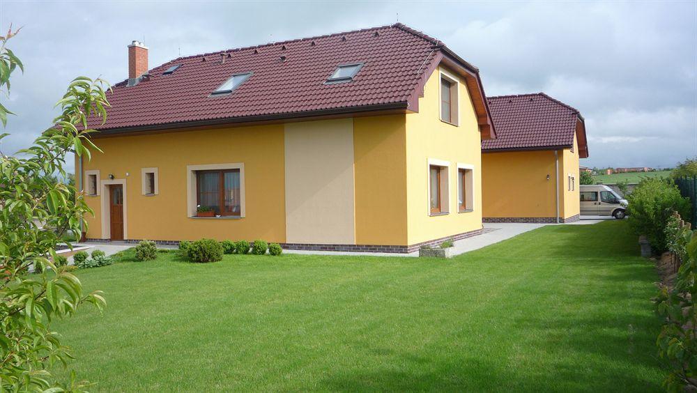 Apartmány Gráf Chýně Exterior foto