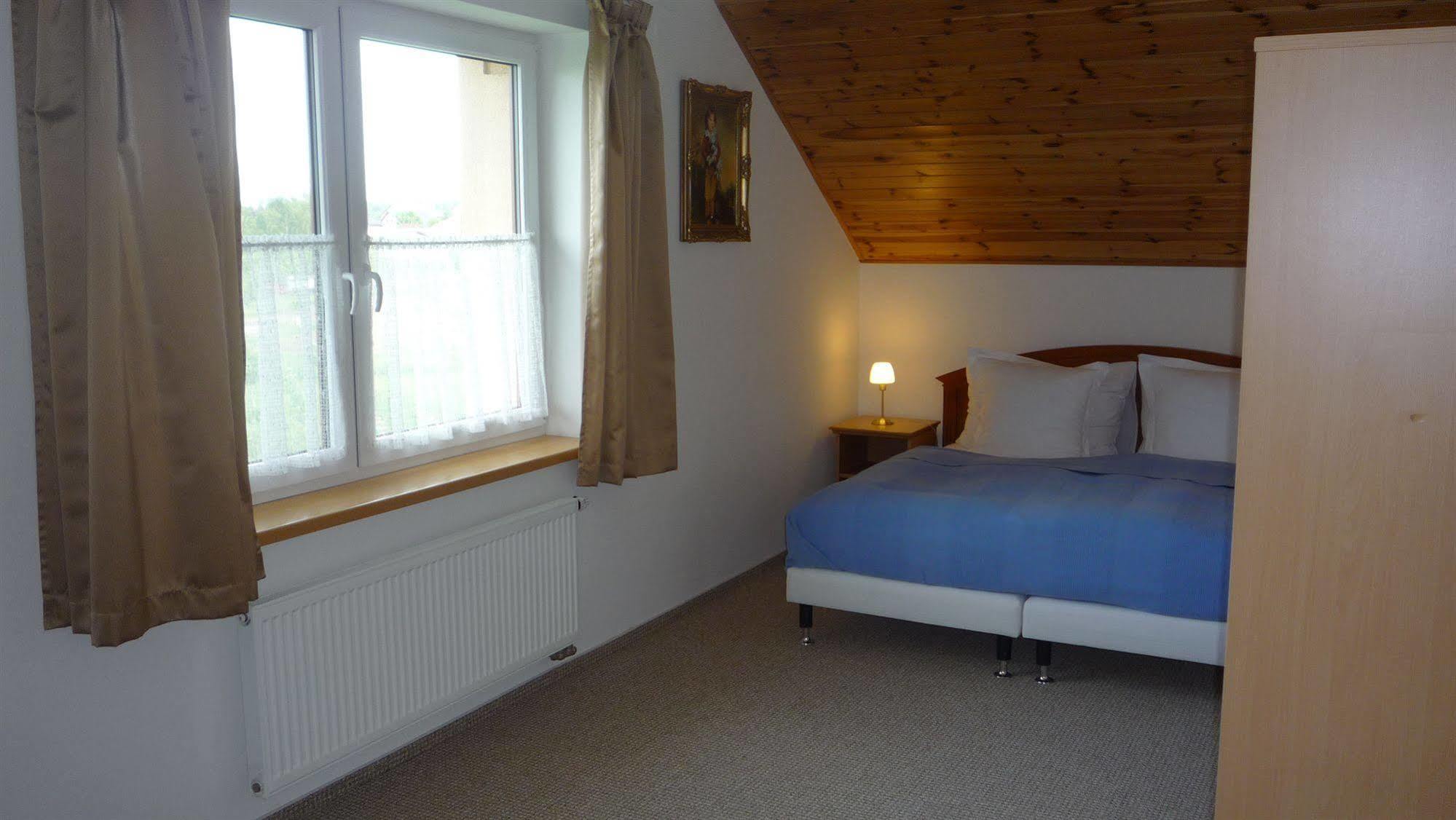 Apartmány Gráf Chýně Exterior foto
