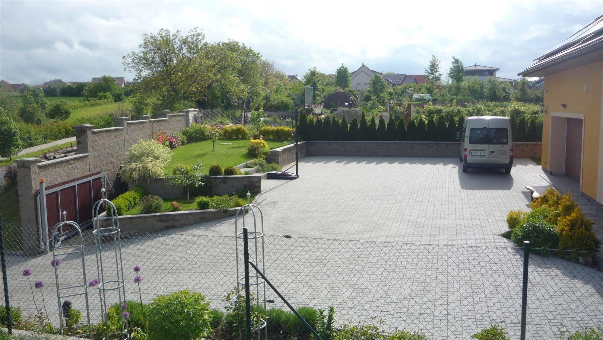 Apartmány Gráf Chýně Exterior foto